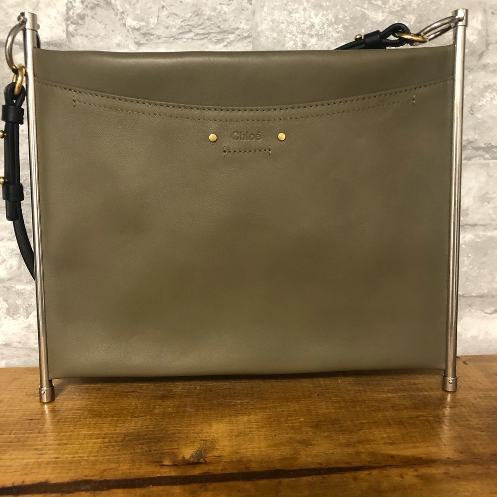 Chloe Medium Roy Clutch